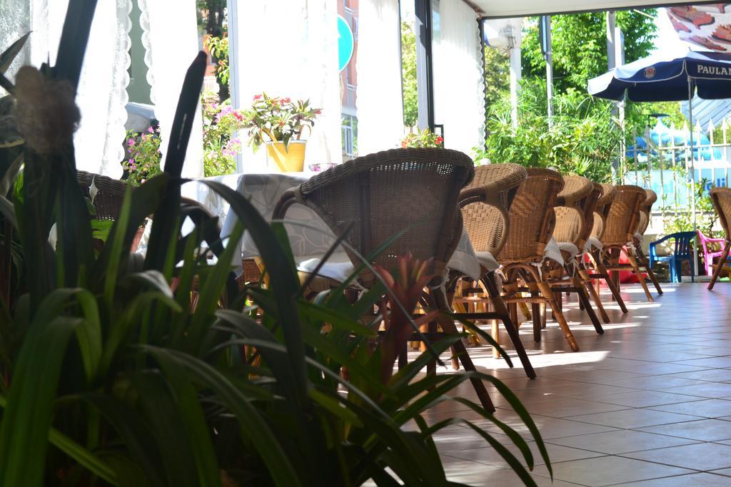 Hotel Alfredo'S Rimini Exterior foto